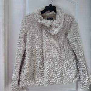 Patagonia Cream Cowl Neck Sweater with Textured Design